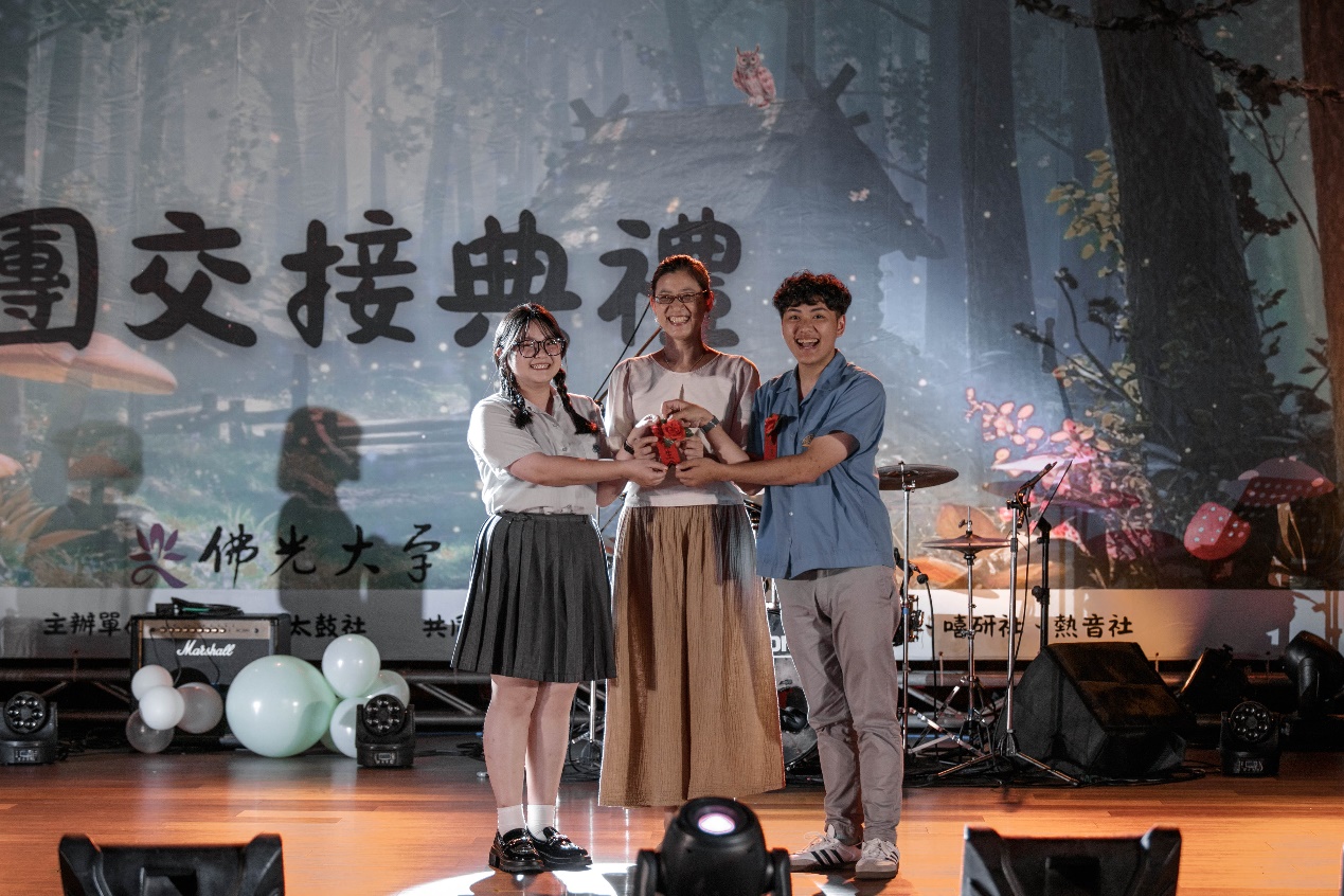 113學年度第二學期社團交接典禮台上合照 113學年度第二學期社團交接典禮台上合照