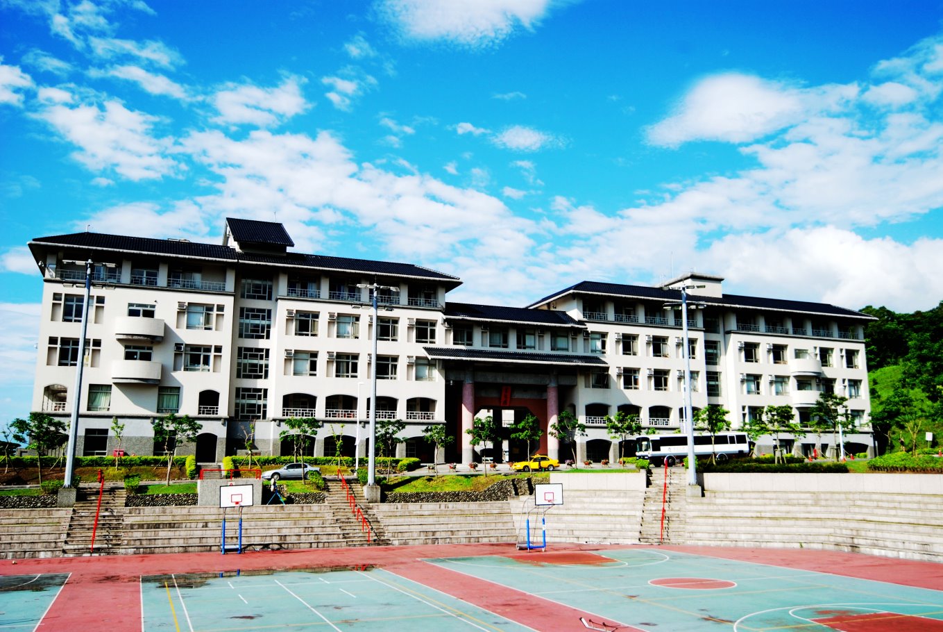 人文暨社會科學學院 人文暨社會科學學院